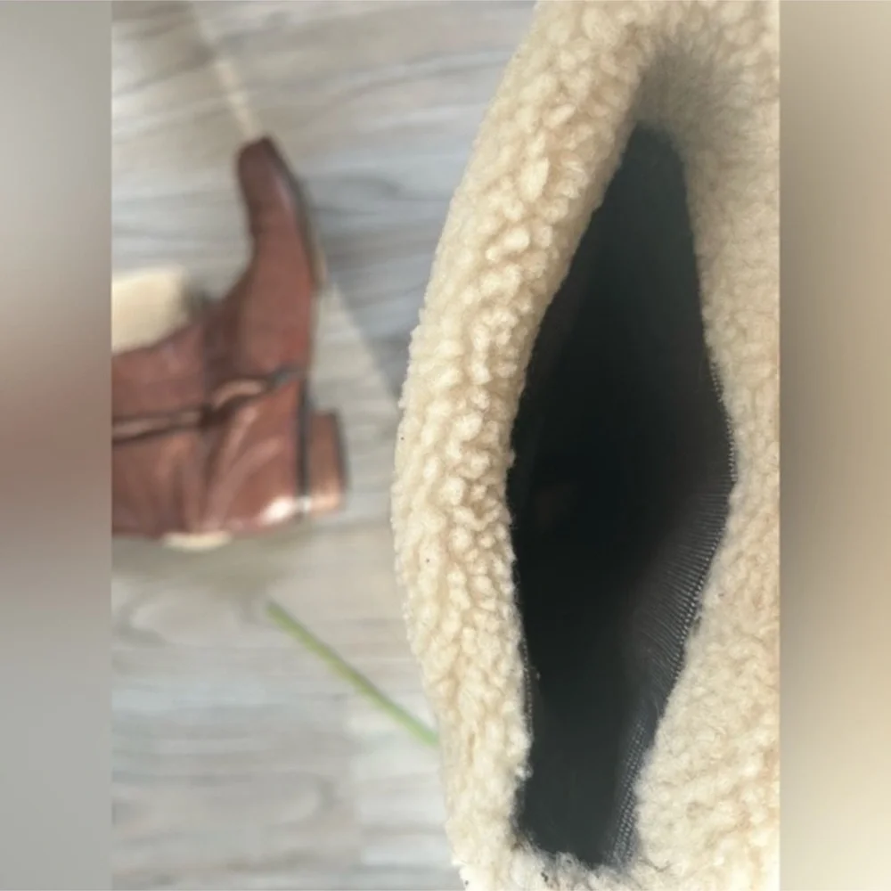 ✨Sam Edelman Kara Brown Tall Leather Boots with Cream Fur Lining worn 5x